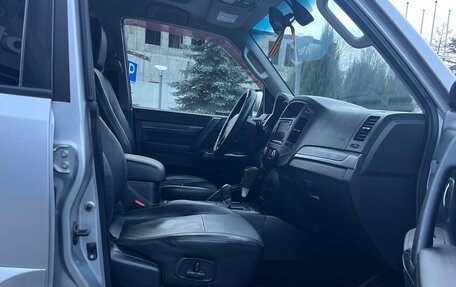 Mitsubishi Pajero IV, 2012 год, 2 550 000 рублей, 17 фотография