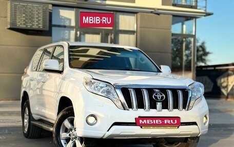 Toyota Land Cruiser Prado 150 рестайлинг 2, 2017 год, 3 499 000 рублей, 2 фотография