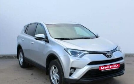 Toyota RAV4, 2018 год, 2 499 000 рублей, 9 фотография