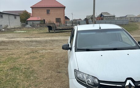 Renault Logan II, 2016 год, 570 000 рублей, 1 фотография