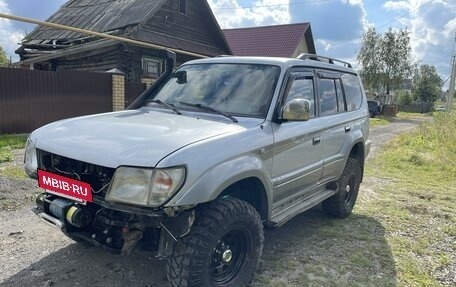 Toyota Land Cruiser Prado 90 рестайлинг, 1997 год, 1 100 000 рублей, 6 фотография