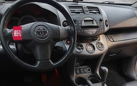 Toyota RAV4, 2008 год, 1 490 000 рублей, 2 фотография