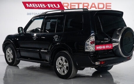 Mitsubishi Pajero III рестайлинг, 2006 год, 1 095 000 рублей, 7 фотография