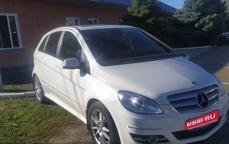 Mercedes-Benz B-Класс, 2010 год, 1 250 000 рублей, 2 фотография