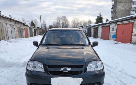 Chevrolet Niva I рестайлинг, 2015 год, 800 000 рублей, 1 фотография