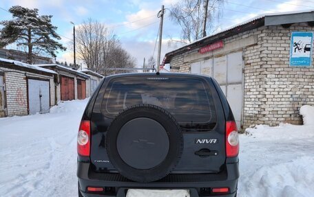 Chevrolet Niva I рестайлинг, 2015 год, 800 000 рублей, 4 фотография