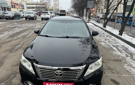 Toyota Camry, 2011 год, 1 950 000 рублей, 18 фотография