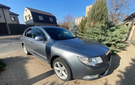 Skoda Superb III рестайлинг, 2012 год, 1 600 000 рублей, 2 фотография