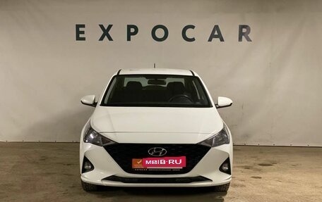 Hyundai Solaris II рестайлинг, 2021 год, 1 710 000 рублей, 8 фотография