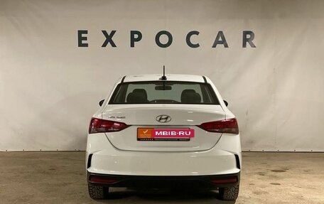 Hyundai Solaris II рестайлинг, 2021 год, 1 710 000 рублей, 4 фотография