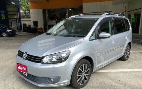 Volkswagen Touran III, 2013 год, 1 210 000 рублей, 1 фотография