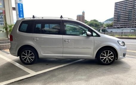 Volkswagen Touran III, 2013 год, 1 210 000 рублей, 7 фотография