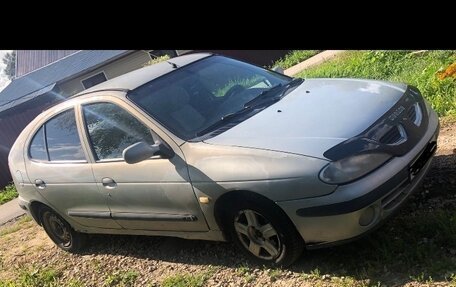 Renault Megane II, 2000 год, 130 000 рублей, 1 фотография