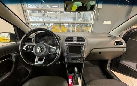 Volkswagen Polo VI (EU Market), 2018 год, 890 000 рублей, 13 фотография