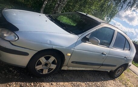 Renault Megane II, 2000 год, 130 000 рублей, 2 фотография