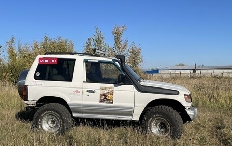 Mitsubishi Pajero III рестайлинг, 1992 год, 599 000 рублей, 2 фотография