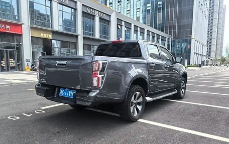 Isuzu D-Max, 2021 год, 4 200 000 рублей, 6 фотография