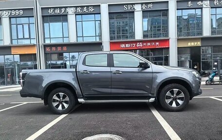 Isuzu D-Max, 2021 год, 4 200 000 рублей, 7 фотография