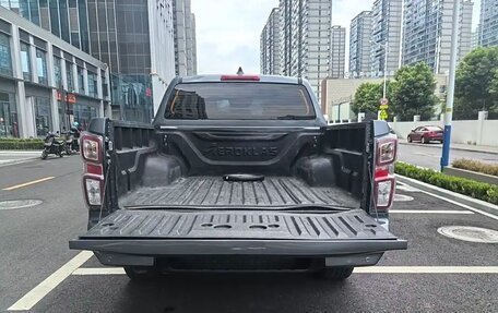 Isuzu D-Max, 2021 год, 4 200 000 рублей, 17 фотография