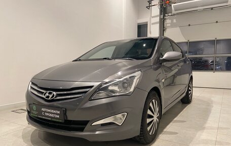 Hyundai Solaris II рестайлинг, 2016 год, 950 000 рублей, 1 фотография