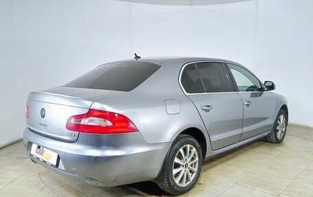 Skoda Superb III рестайлинг, 2010 год, 820 000 рублей, 5 фотография