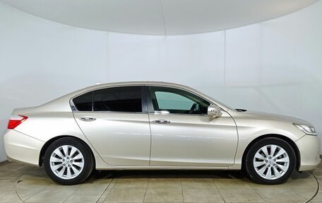 Honda Accord IX рестайлинг, 2013 год, 1 595 000 рублей, 4 фотография