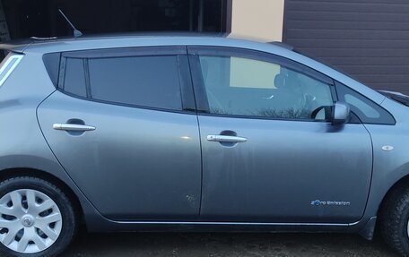 Nissan Leaf I, 2014 год, 950 000 рублей, 2 фотография