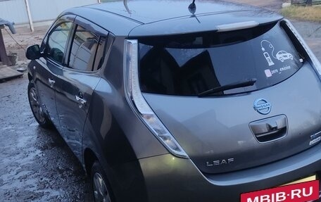 Nissan Leaf I, 2014 год, 950 000 рублей, 3 фотография