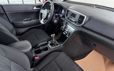 KIA Sportage IV рестайлинг, 2019 год, 2 190 000 рублей, 9 фотография