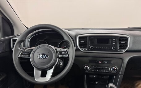 KIA Sportage IV рестайлинг, 2019 год, 2 190 000 рублей, 10 фотография