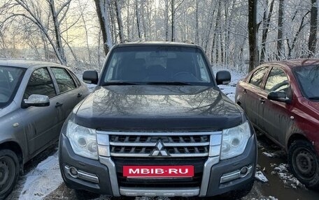 Mitsubishi Pajero IV, 2014 год, 2 295 000 рублей, 5 фотография