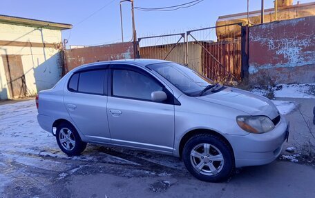 Toyota Platz, 2001 год, 430 000 рублей, 3 фотография