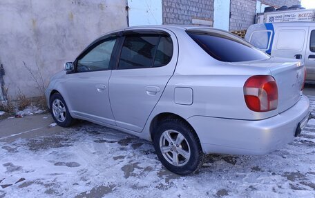 Toyota Platz, 2001 год, 430 000 рублей, 2 фотография