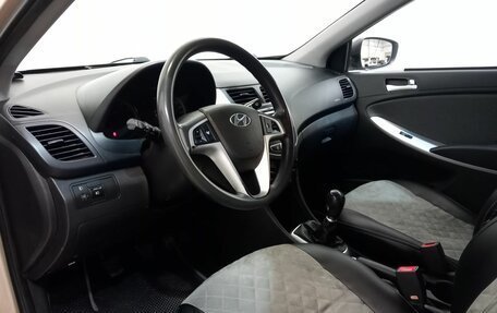 Hyundai Solaris II рестайлинг, 2012 год, 746 000 рублей, 20 фотография