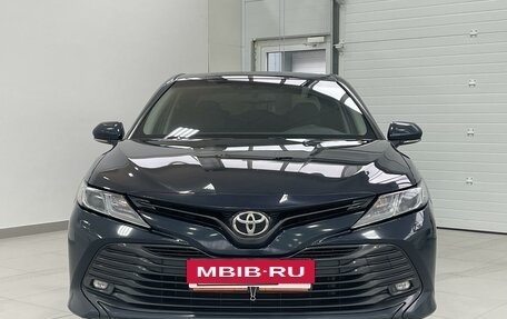 Toyota Camry, 2018 год, 2 670 000 рублей, 2 фотография