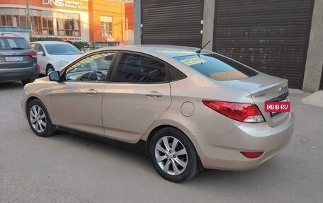 Hyundai Solaris II рестайлинг, 2011 год, 790 000 рублей, 2 фотография