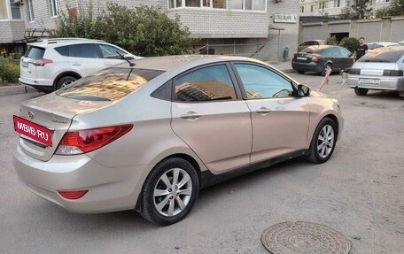 Hyundai Solaris II рестайлинг, 2011 год, 790 000 рублей, 5 фотография