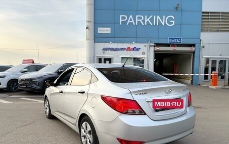 Hyundai Solaris II рестайлинг, 2015 год, 969 000 рублей, 2 фотография