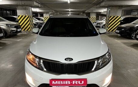 KIA Rio III рестайлинг, 2014 год, 970 000 рублей, 3 фотография