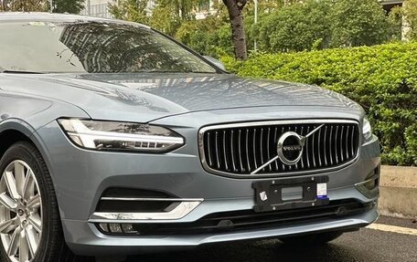 Volvo S90 II рестайлинг, 2021 год, 3 150 007 рублей, 6 фотография