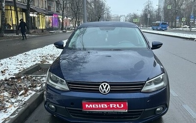 Volkswagen Jetta VI, 2013 год, 600 000 рублей, 1 фотография