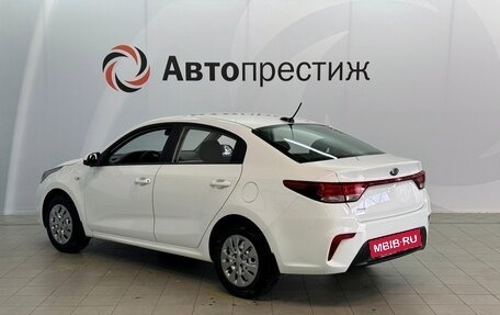 KIA Rio IV, 2018 год, 1 095 000 рублей, 3 фотография