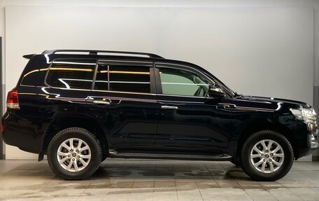 Toyota Land Cruiser 200, 2019 год, 8 490 000 рублей, 5 фотография