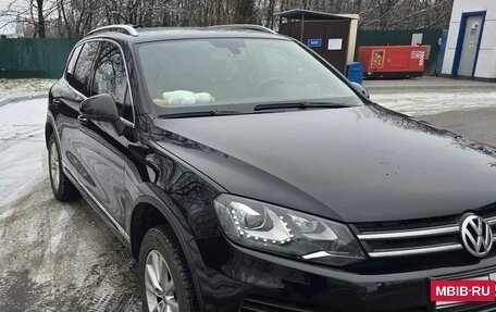 Volkswagen Touareg III, 2012 год, 2 200 000 рублей, 2 фотография