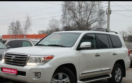 Toyota Land Cruiser 200, 2013 год, 3 750 000 рублей, 4 фотография