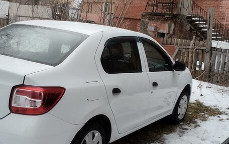 Renault Logan II, 2018 год, 570 000 рублей, 6 фотография