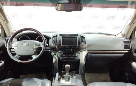 Toyota Land Cruiser 200, 2011 год, 3 580 000 рублей, 15 фотография