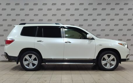 Toyota Highlander III, 2012 год, 2 300 000 рублей, 4 фотография