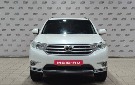 Toyota Highlander III, 2012 год, 2 300 000 рублей, 2 фотография