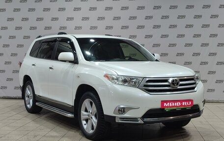 Toyota Highlander III, 2012 год, 2 300 000 рублей, 3 фотография